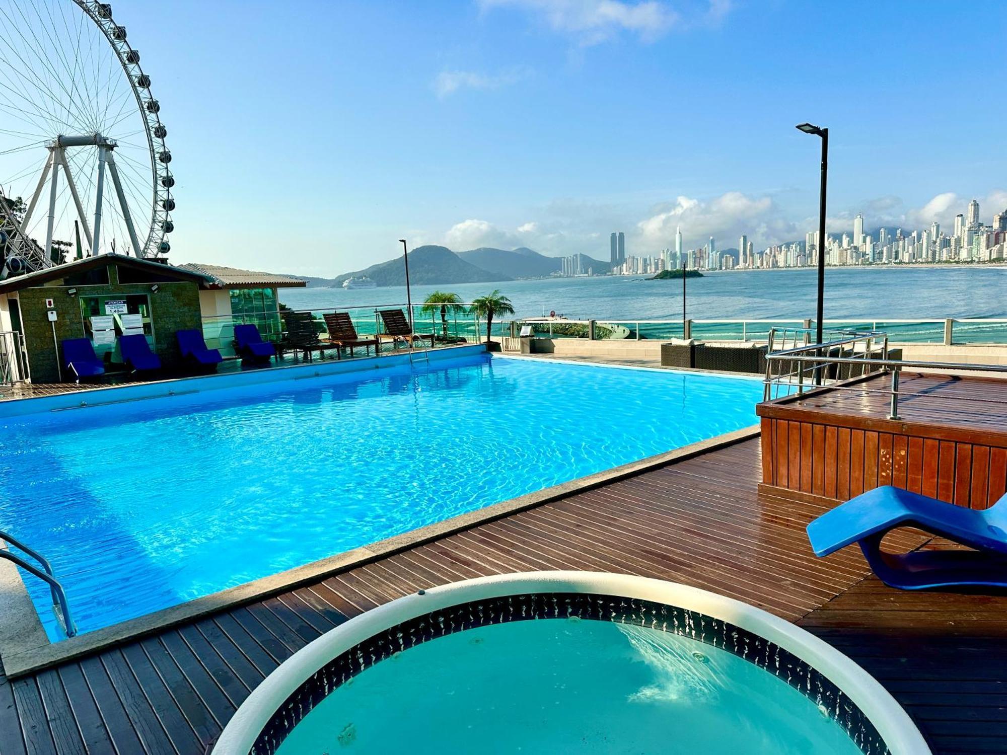 Balneário Camboriú Roda Gigante, Garagem E Piscina מראה חיצוני תמונה